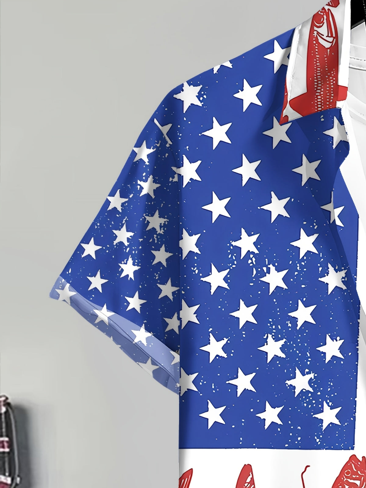 New Men's Casual Stars and Stripes Red Fish Print Shirt, Suitable for Daily Commutes, Casual Outings, Dates, Friend Gatherings, and Shopping. Easily Handles All Scenarios and Meets All Summer Outfit Needs