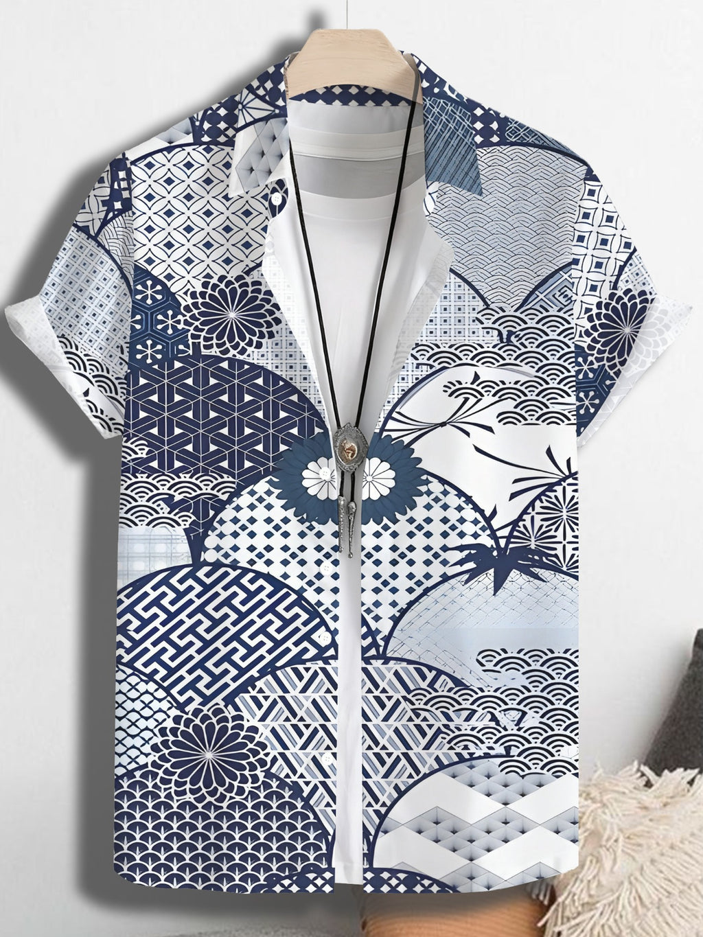 Hawaiian Men'S Casual Shirt with a Petal Floral Print, Featuring a Formal Cut Collar And Button Front, Suitable for Holidays And Outdoor Activities