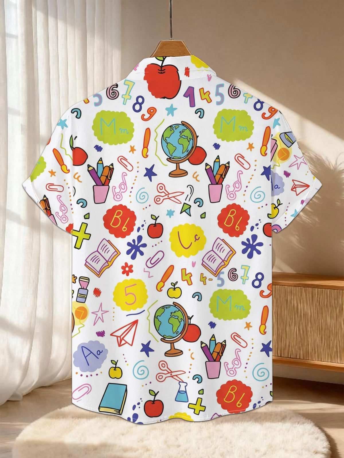New Men's Casual Short-Sleeve Shirt with a Playful Learning-Themed Print Featuring Apples, Globes, and Other Elements. Versatile for Holiday Parties, Commuting, and More. Made of Polyester Fiber, Machine Washable, Lightweight for Summer