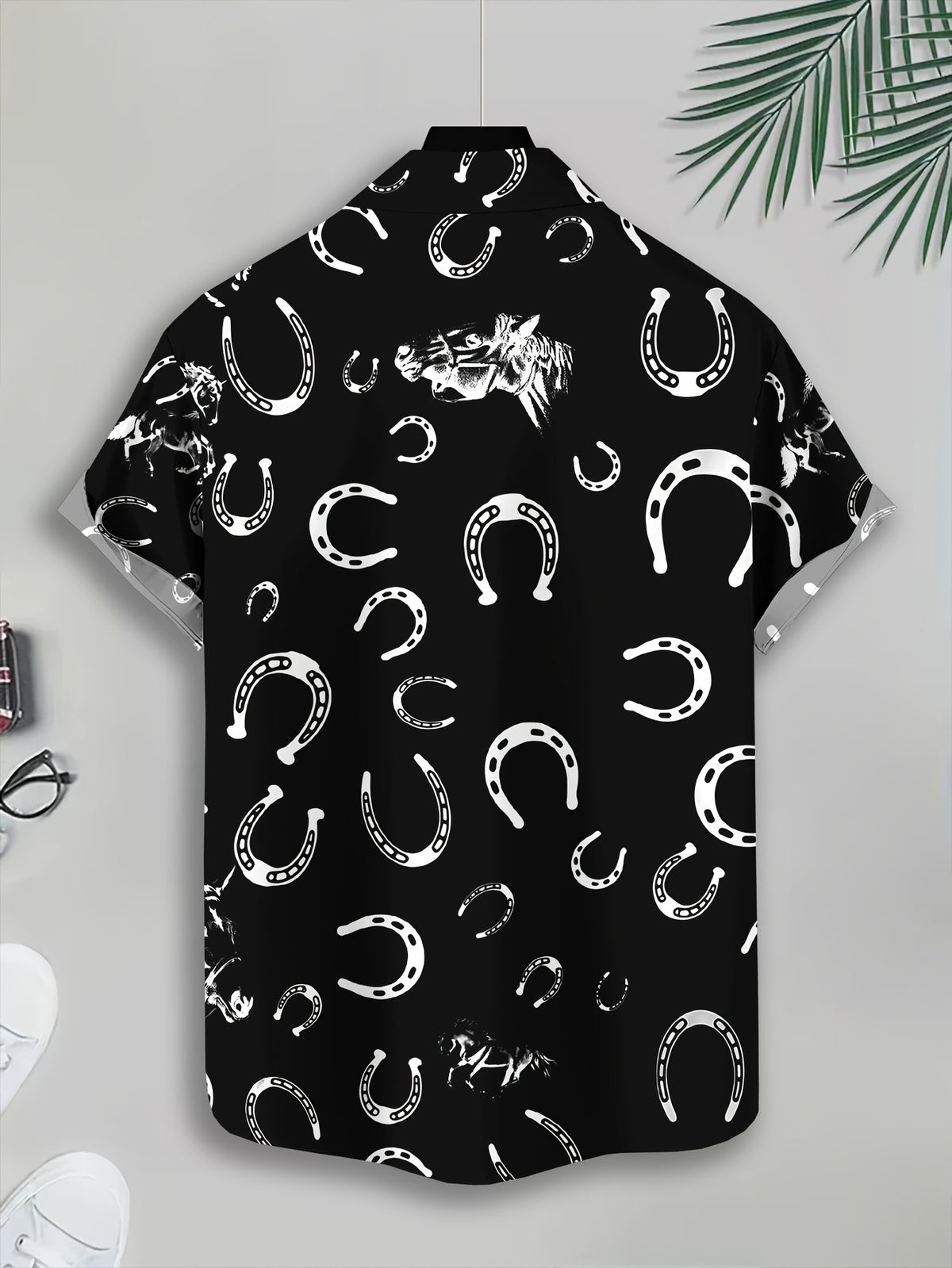 Casual Style Men'S Shirt with Horseshoe Print, Summer Bold And Fun Design