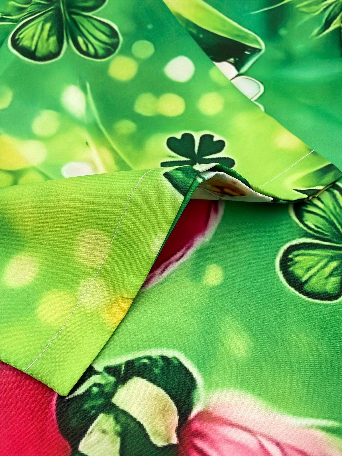 Men's Fashion Turn- Collar Short Sleeve Shirt, Green Top Hat Flamingo Pattern Print, Lively and Joyful, Fashionable and Casual, Suitable for Parties and Outdoor Wear