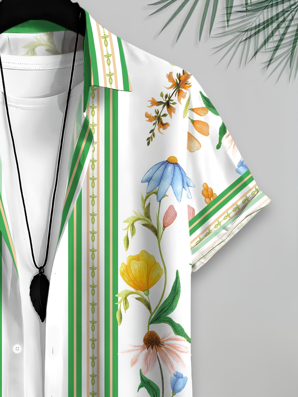 Tropical Style Men's Casual Shirt with White and Green Floral Prints, Summer Fresh Natural Plant Elements, Fashionable Casual Short-Sleeve Shirt