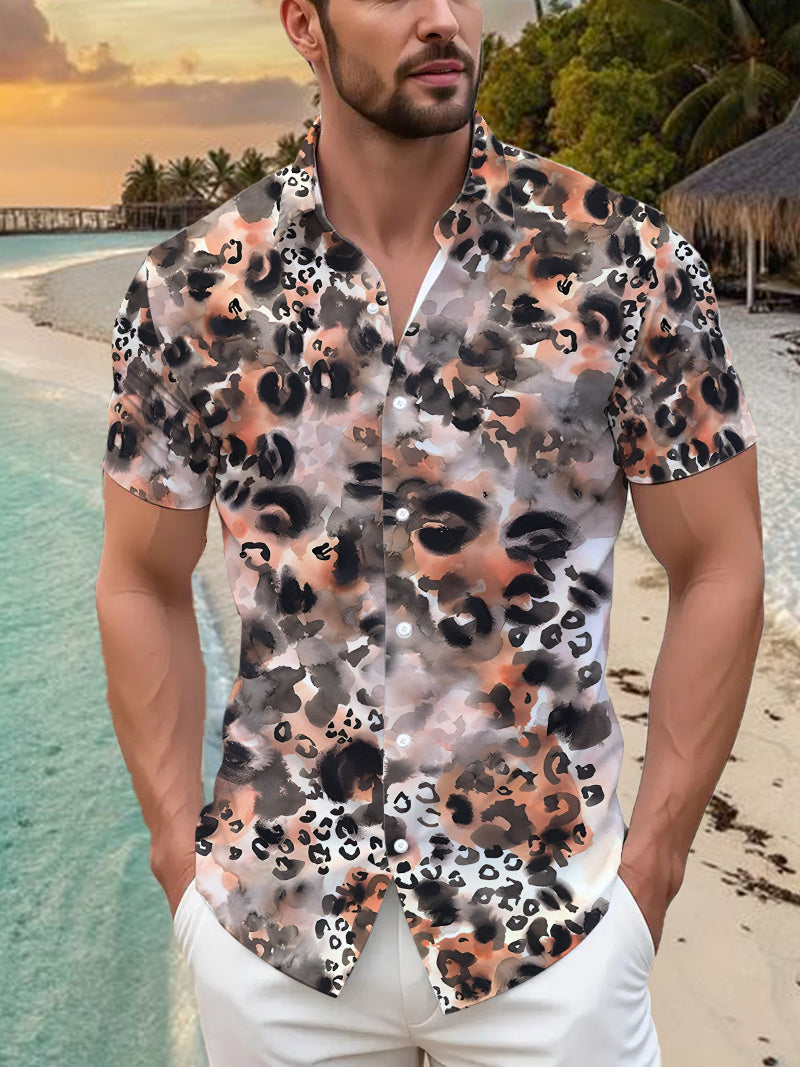 Men's Short-Sleeve Button- Shirt with Full-Body Leopard Print - Loose Fit Casual Summer Shirt Suitable for Outdoor, Beach & Casual Attire - Non-Stretch Button Collar & Design