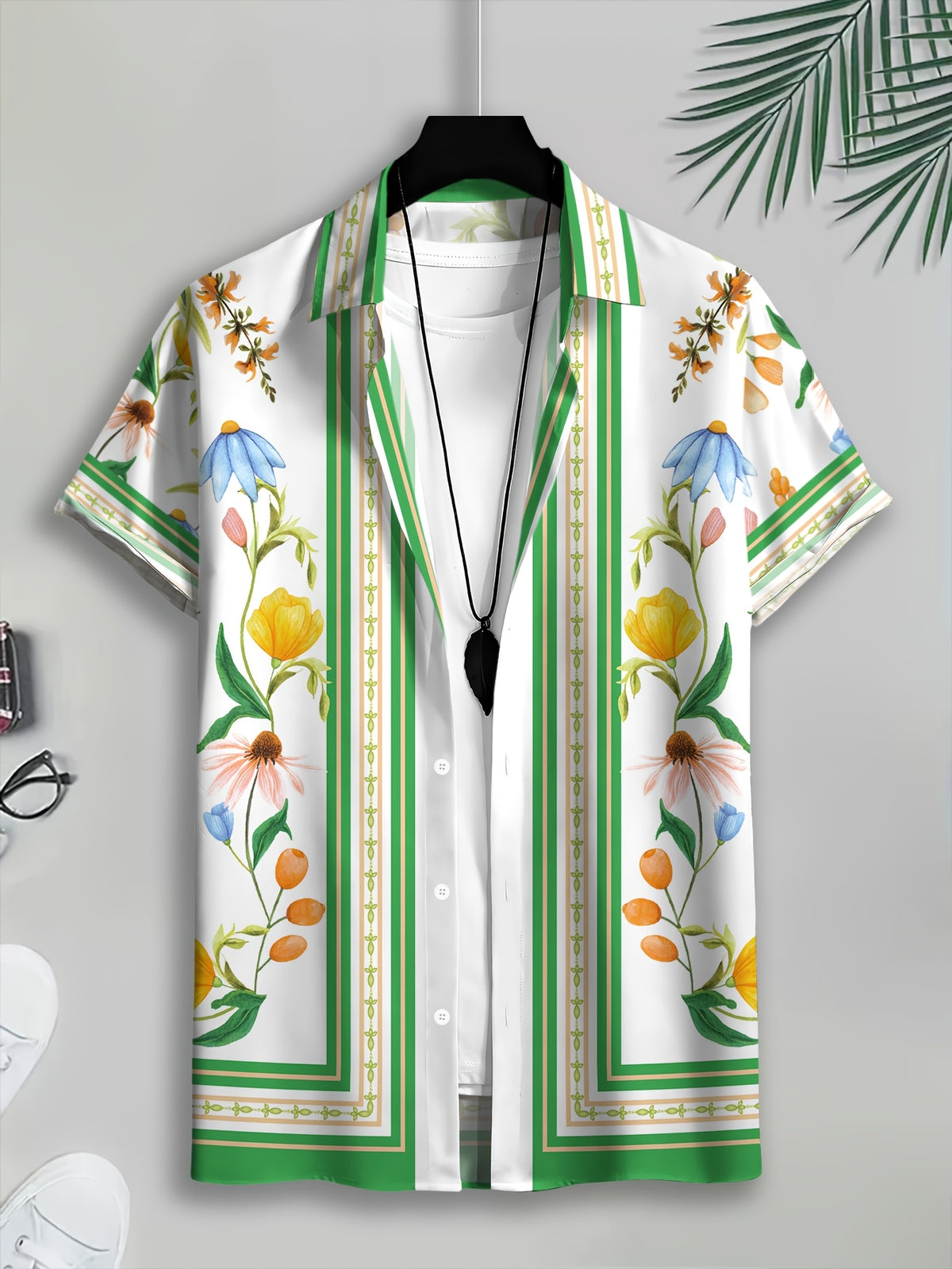 Tropical Style Men's Casual Shirt with White and Green Floral Prints, Summer Fresh Natural Plant Elements, Fashionable Casual Short-Sleeve Shirt