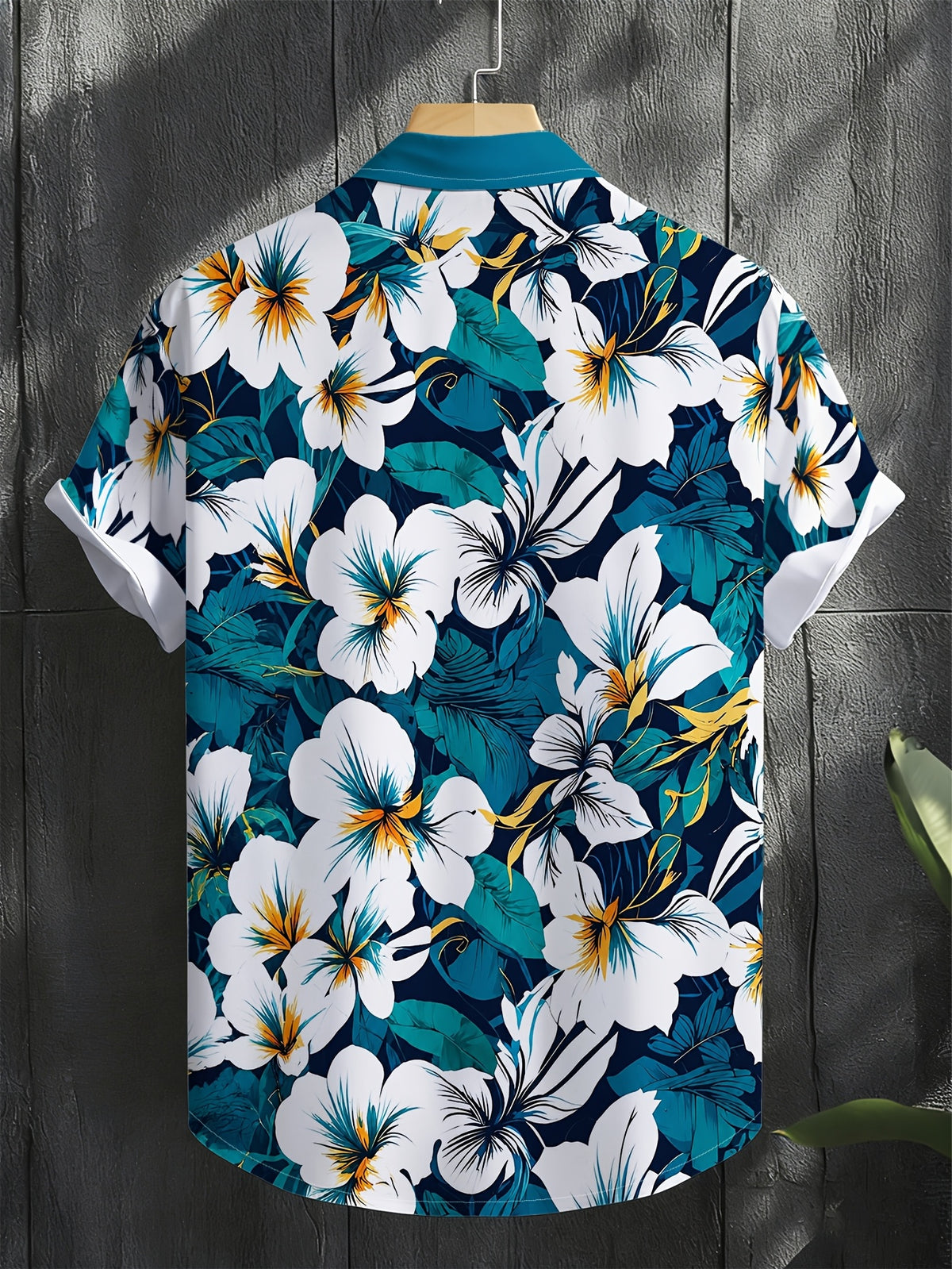 Men's Hawaiian Vacation Beach Shirt - Tropical Floral Print Short Sleeve Shirt, Regular Fit for Summer Travel and Casual Outings