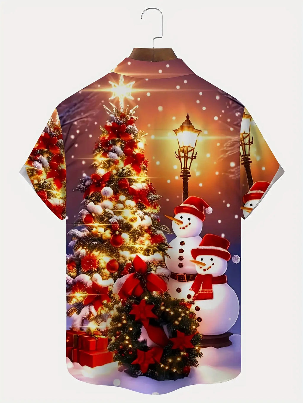 Christmas Snowman and Christmas Tree Print Men's Button Pocket Short Sleeve Shirt, Christmas Shirt, Plus Size, Seasonal Fashion, Holiday Party Shirt, Classic Button Top, Retro Holiday Design, Machine Washable Shirt, Holiday Shopper