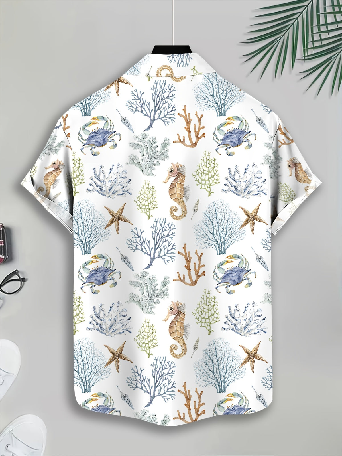 Summer Style Men'S Casual Shirt, Printed White Sea Life Pattern with Crabs Starfish Seahorses And Coral, Vibrant Ocean Theme