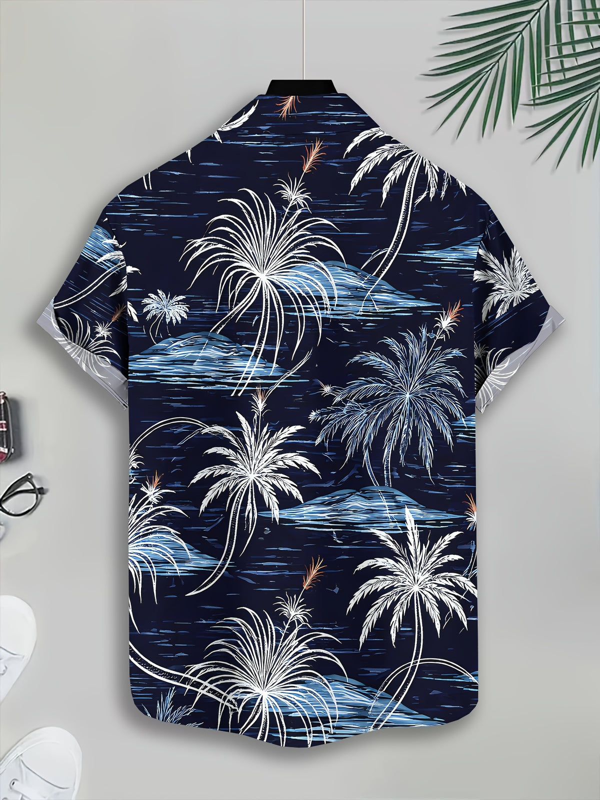 Tropical Paradise Men'S Casual Shirt, Printed Palm Trees And Ocean Waves Summer Vibrant Design